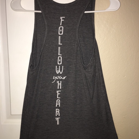 Grey tank top with designs - Picture 2 of 2